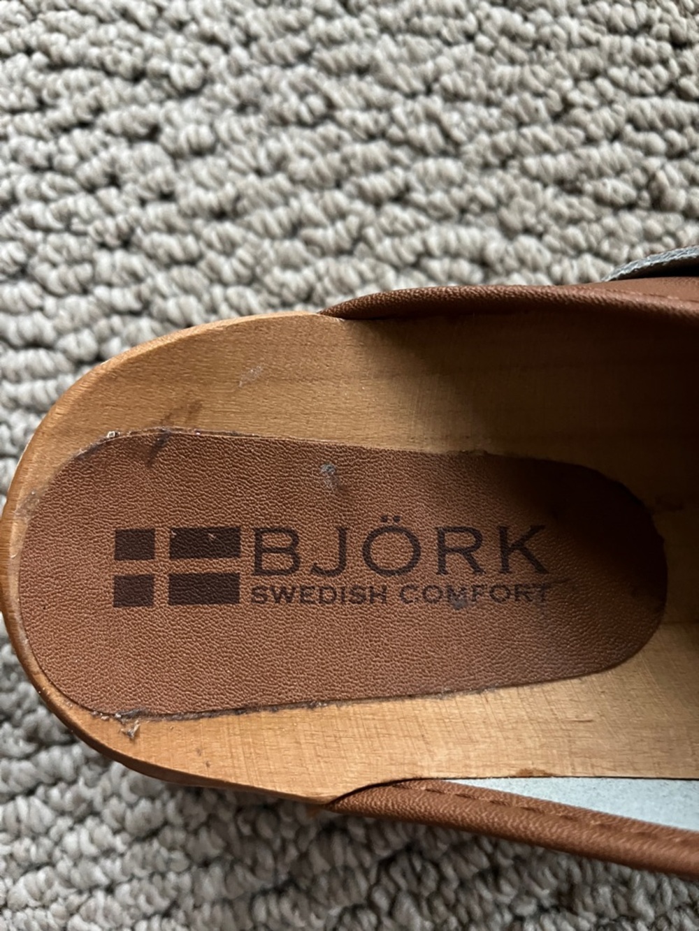 BJÖRK Women’s Tan Leather Clogs - Slip-On Comfort - Picture 3 of 4